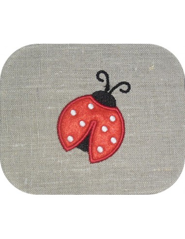 Motif de broderie machine coccinelle appliqu