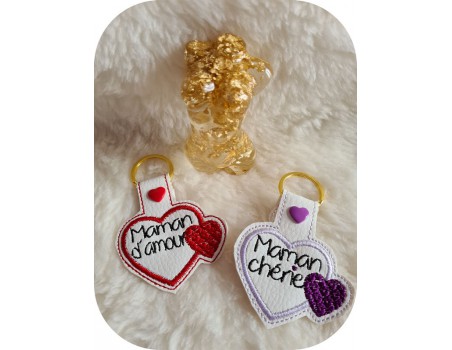 machine embroidery ith  mother's day heart keychain