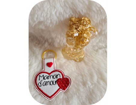 machine embroidery ith  mother's day heart keychain