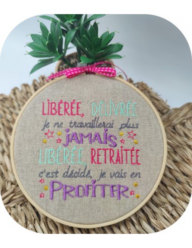 motif de broderie machine libérée retraitée