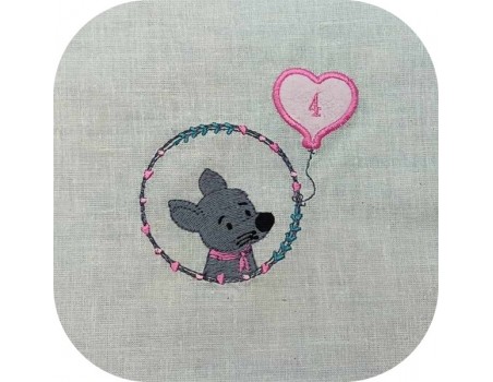 Motif de broderie machine loup fille avec son ballon coeur en appliqué