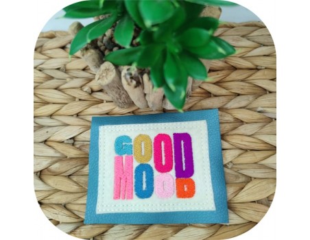 Motif de broderie machine good mood