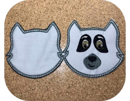 machine embroidery design ith reusable racoon head cotton wipes