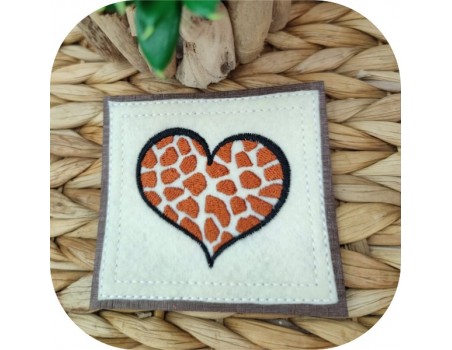 machine embroidery design heart giraffe